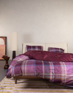 Essenza Meau Mauve wine  135 x 200