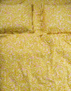 ESSENZA & CO Petite berry lemon yellow Duvet cover 155 x 220 cm