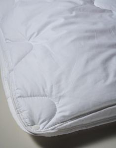 ESSENZA The New Classic Synthetic White Four seasons duvet 155 x 220