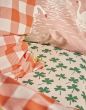 ESSENZA & CO Clover Lover Sand Fitted sheet 140 x 200