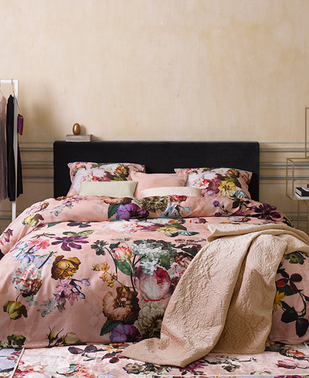 ESSENZA Bed